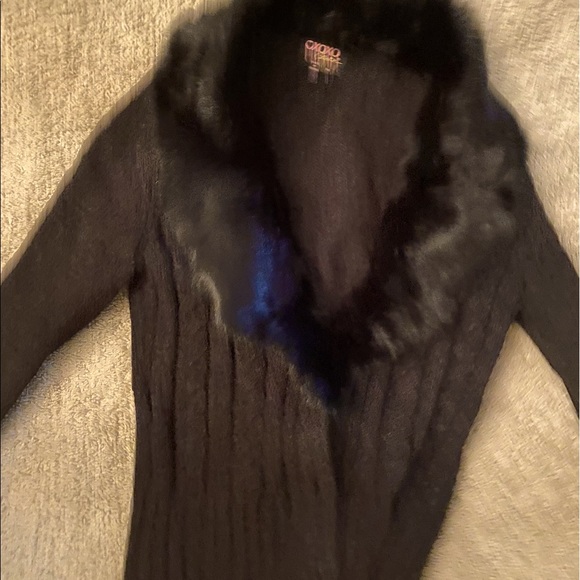 Woman sweater size M fits like S, real rabbit fur collar - Picture 1 of 3